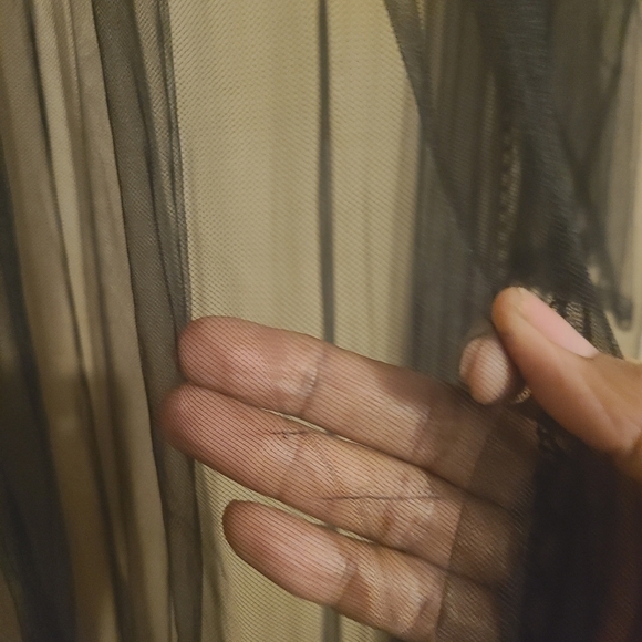 Gabi Fresh | Women's Black Betty Sheer Tulle Maxi Length Robe (US Size 14) - Picture 8 of 16